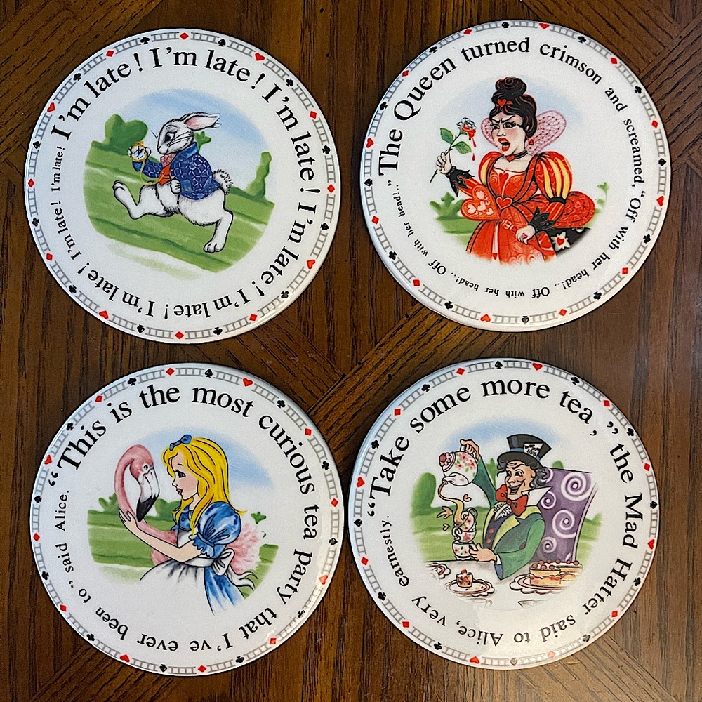 Limited edition Alice in Wonderland coaster set ❤️